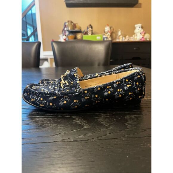 CAbi Carnaby Blue Velvet Floral Preppy Loafers sz 7.5 EUC - Picture 4 of 7